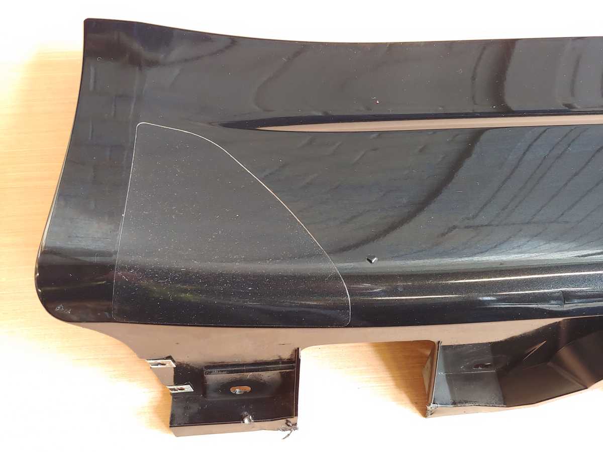 Picture 2 of 17 of BMW 645ci offside skirt.