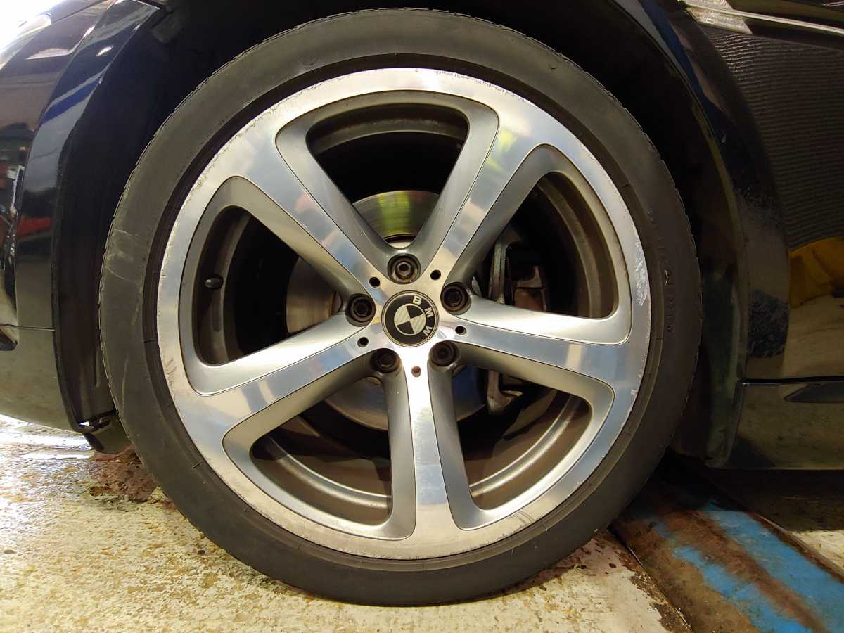 Used nearside front BMW 645 19inch wheel and tyre in fair condition.